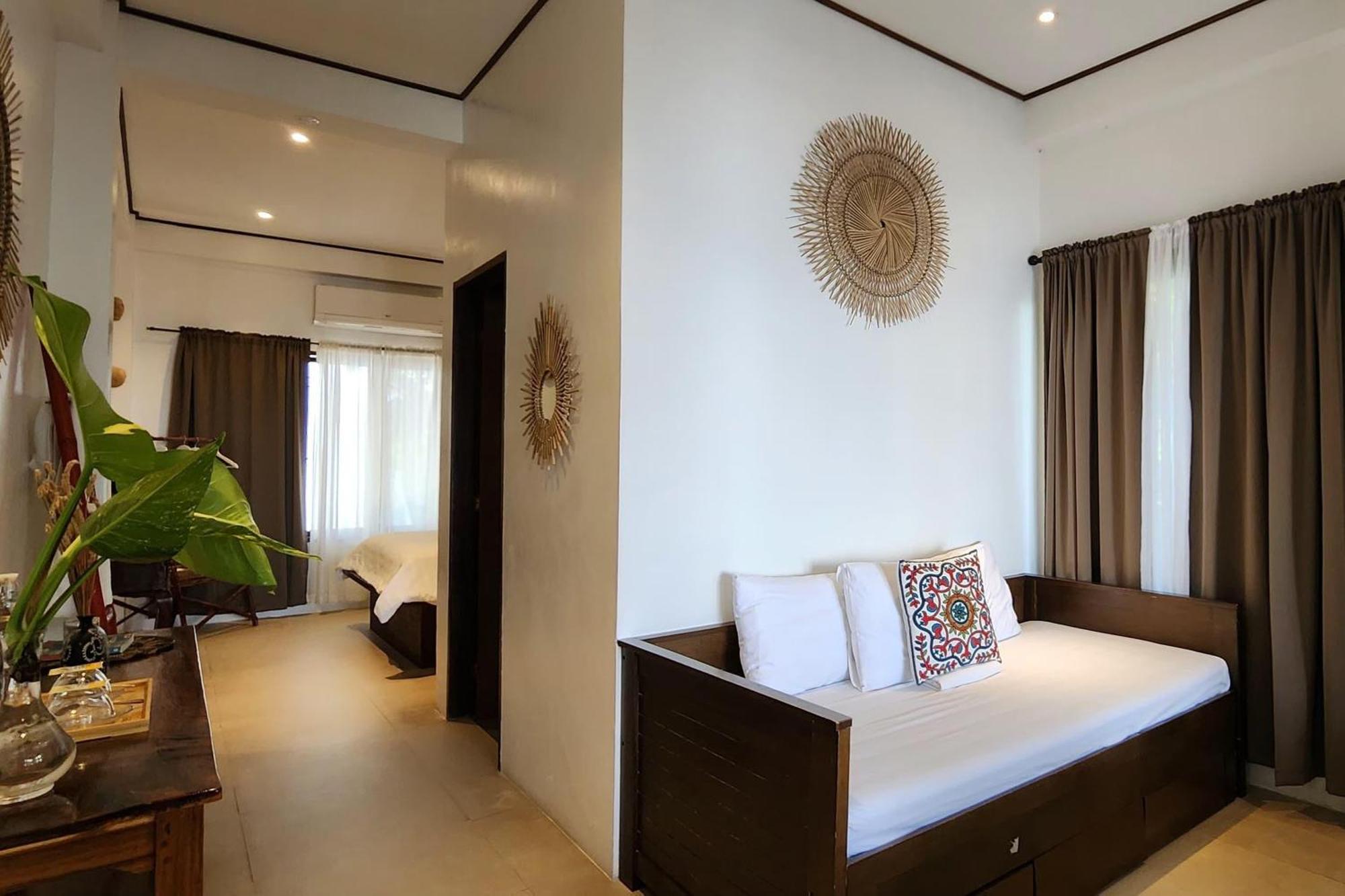 Sirom Beach House Tambobong Exterior foto