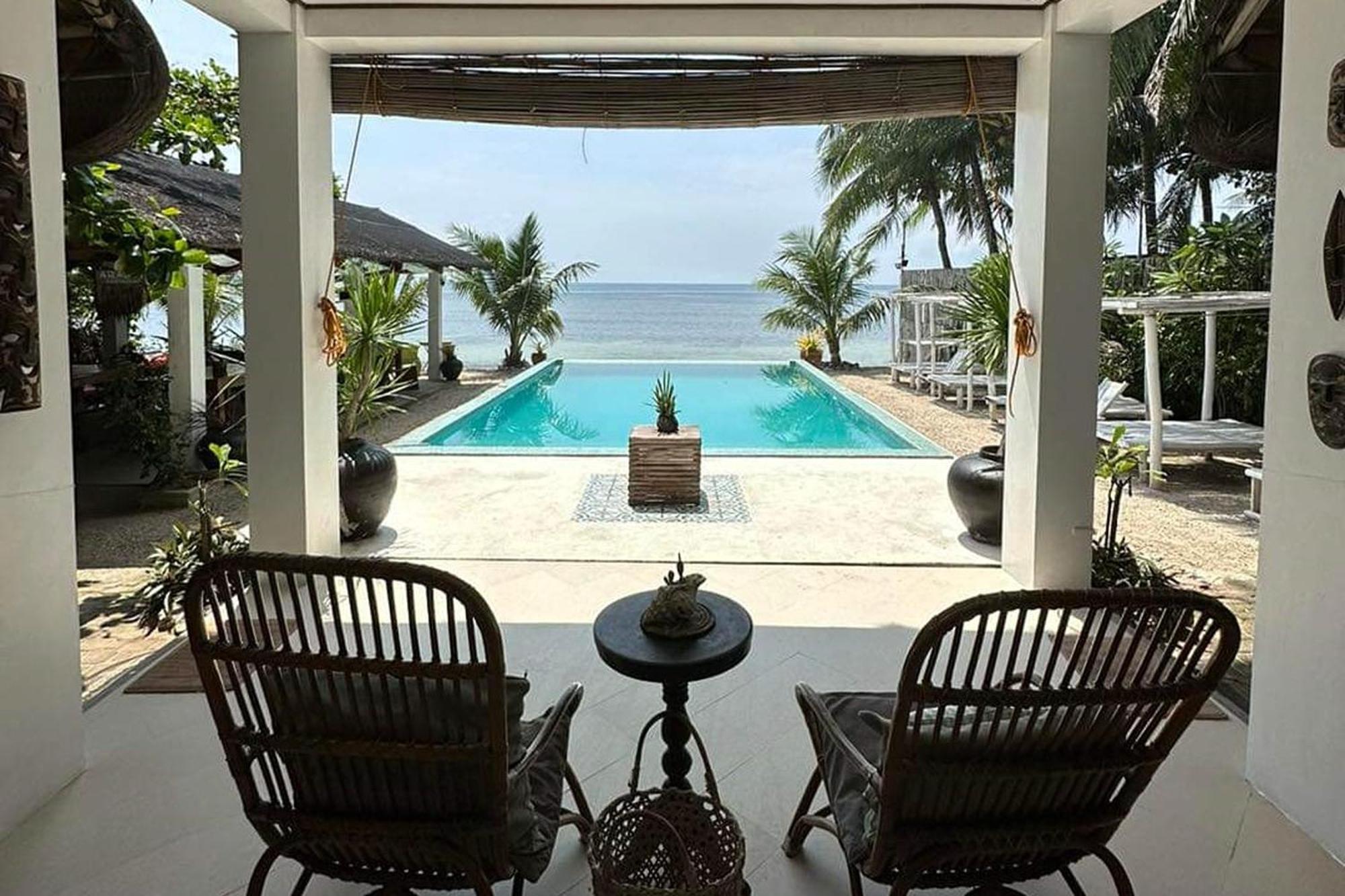 Sirom Beach House Tambobong Exterior foto